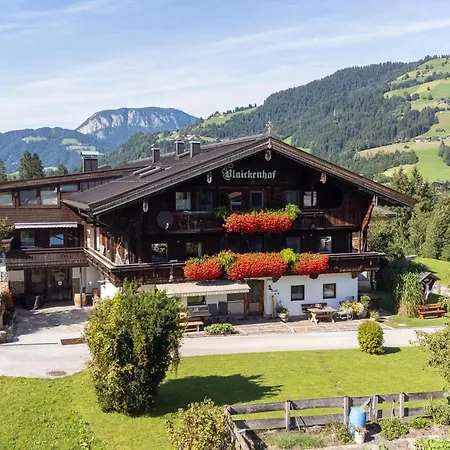 Anna Maria هوبفغراتن إم بريكسنتال